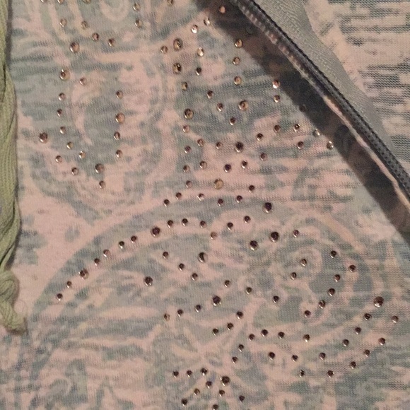 To small - Picture 4 of 4